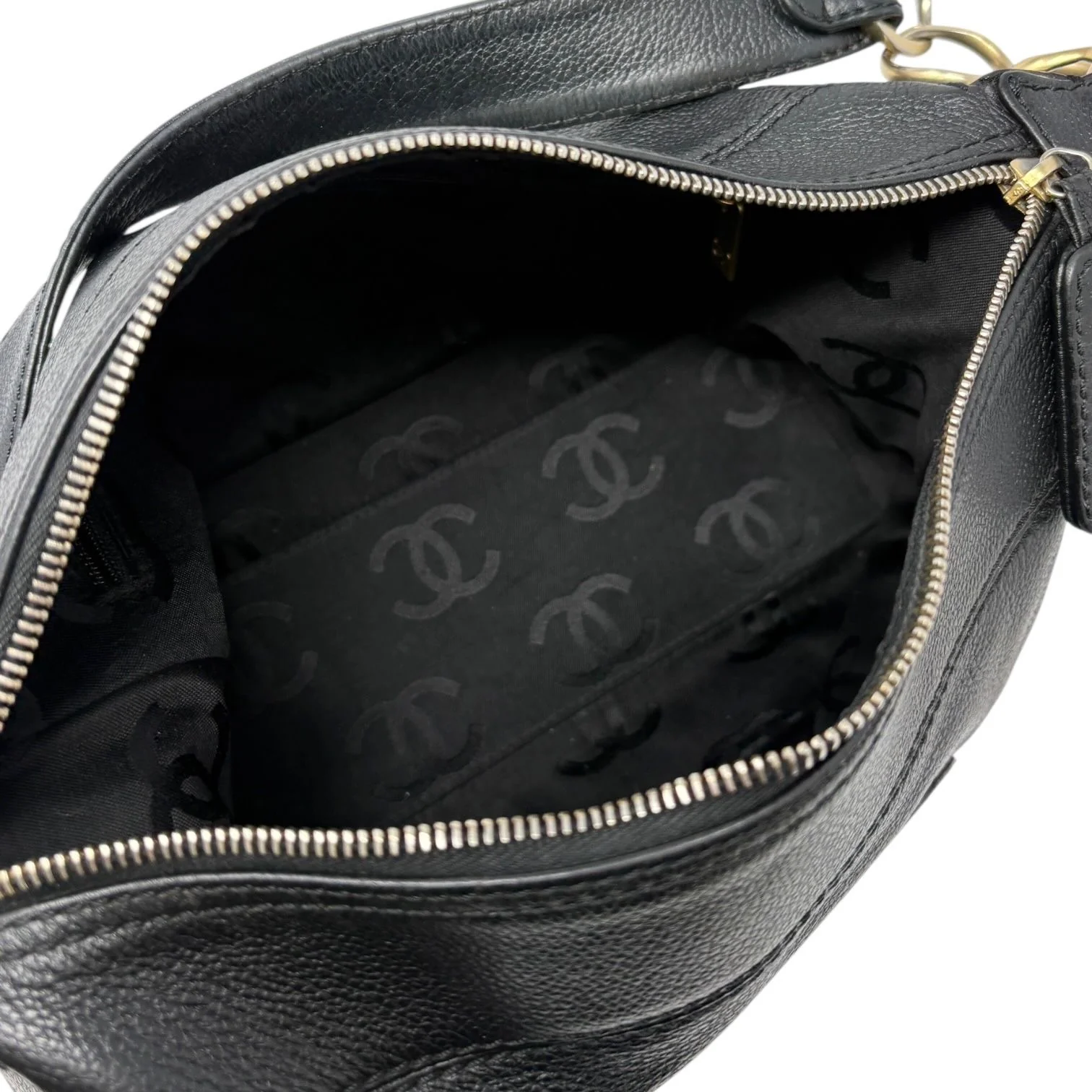 Chanel Black Caviar Chain Shoulder Bag - Image 4