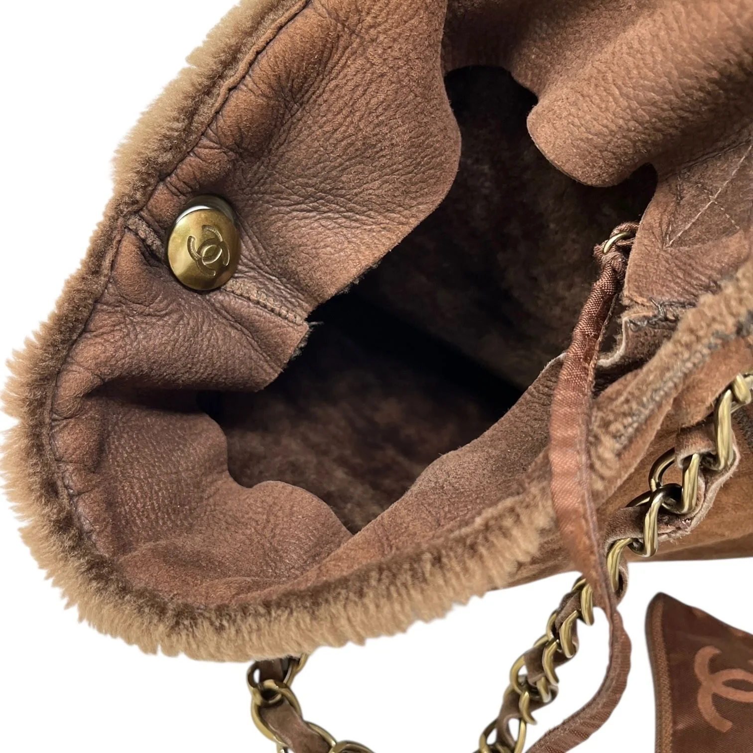 Chanel Light Brown Shearling Crossbody Bag - Image 4