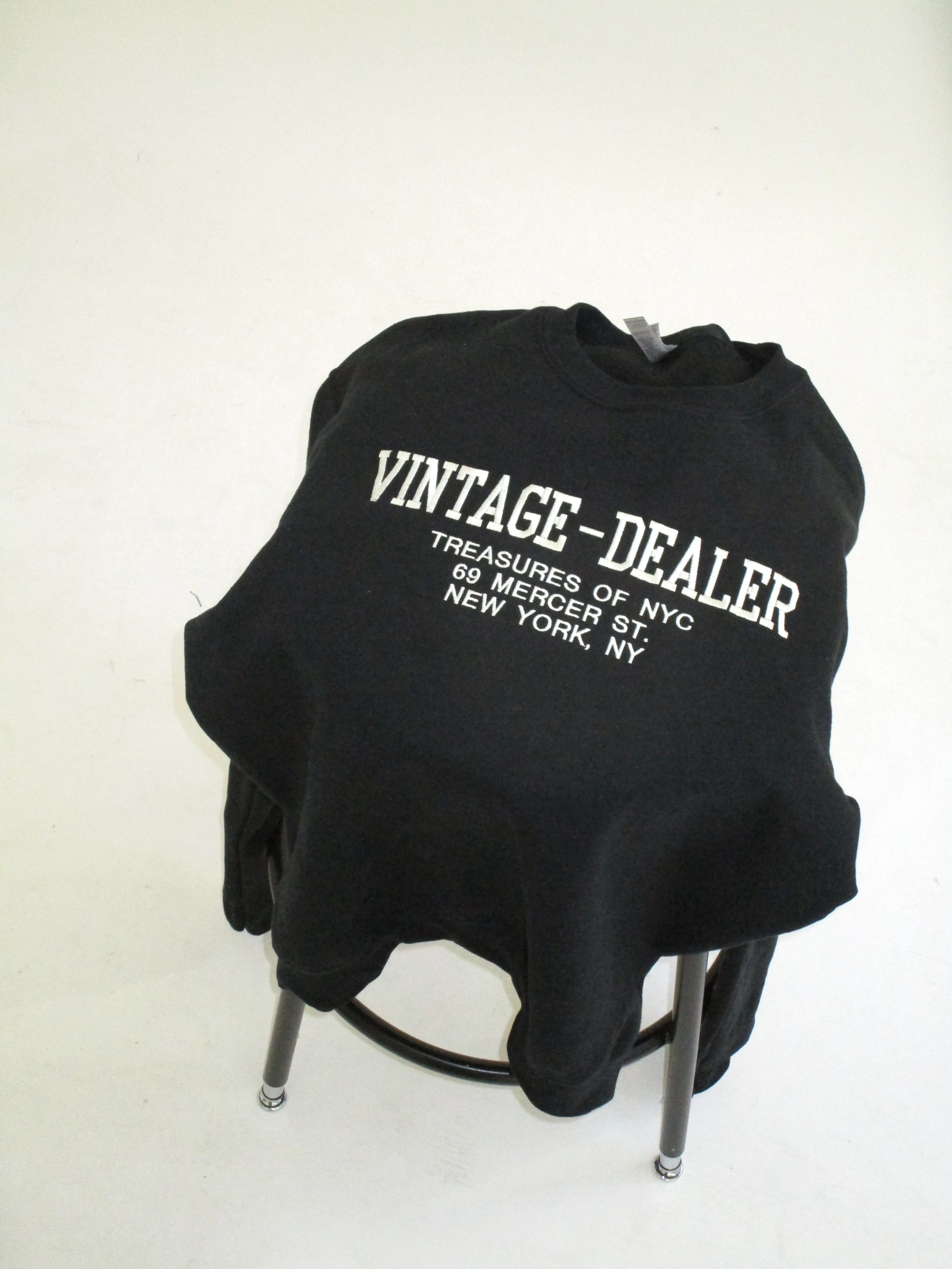 TNYC 69 Mercer 'Vintage-Dealer' Sweatshirt - Image 3